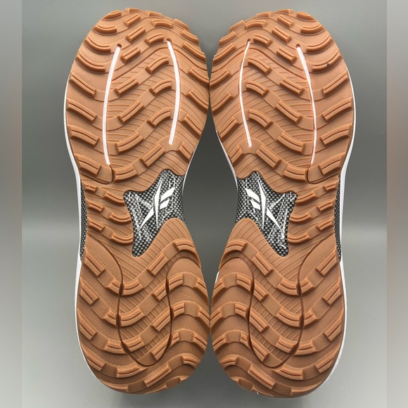 Reebok Nano Golf Spikeless White Tan Outdoor Sport Golf Shoes - Men’s Size 10 - Picture 7 of 8